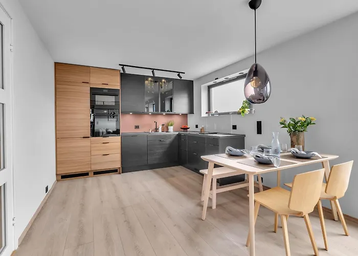 Northstay - Aurora Fjord & Mountain View Apartamento Tromsø